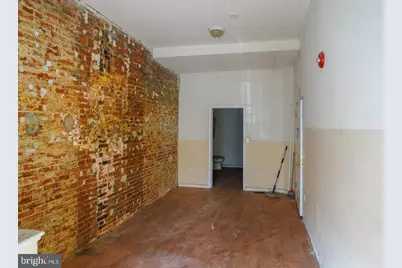 1633 W Susquehanna Avenue, Philadelphia, PA 19121 - Photo 5