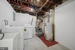 158 Roselyn St, Philadelphia, PA 19120 - Photo 23