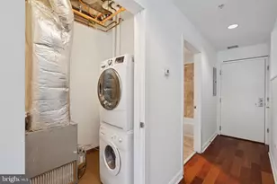 22 S Front St, Philadelphia, PA 19106 - Photo 11