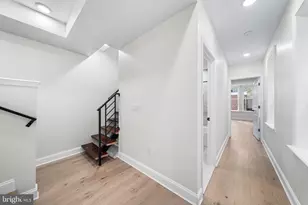 719 S 19th St, Philadelphia, PA 19146 - Photo 19