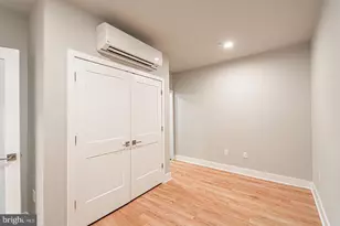 1300 S 19th St, Philadelphia, PA 19146 - Photo 5