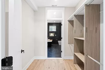 1318 S Dorrance Street, Philadelphia, PA 19146 - Photo 19