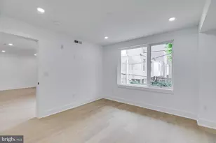 705 S 19th St, Philadelphia, PA 19146 - Photo 13