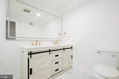 2049 E Letterly Street, Philadelphia, PA 19125 - Photo 31