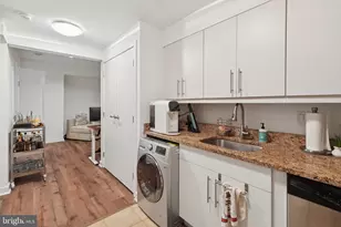 219 S 18th St, Philadelphia, PA 19103 - Photo 7