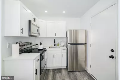 2541 S Clarion Street, Philadelphia, PA 19148 - Photo 17