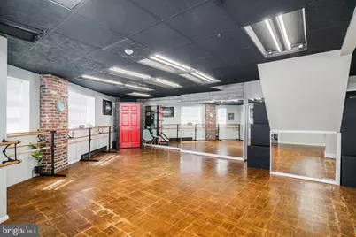 2541 S Clarion Street, Philadelphia, PA 19148 - Photo 9