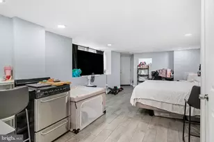 1449 S 32nd St, Philadelphia, PA 19146 - Photo 21