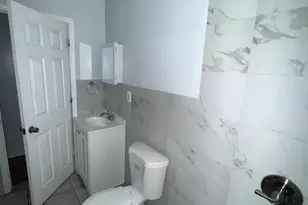 230 E Haines St, Philadelphia, PA 19144 - Photo 13