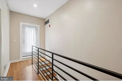 1527 Fairmount Avenue #2R, Philadelphia, PA 19130 - Photo 13