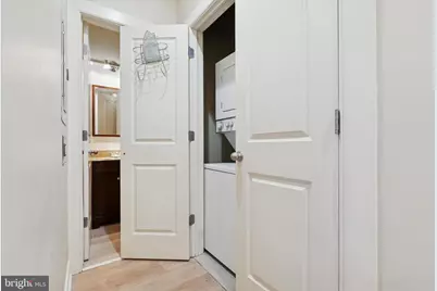 1527 Fairmount Avenue #2R, Philadelphia, PA 19130 - Photo 7