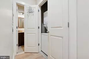 1527 Fairmount Ave, Philadelphia, PA 19130 - Photo 7