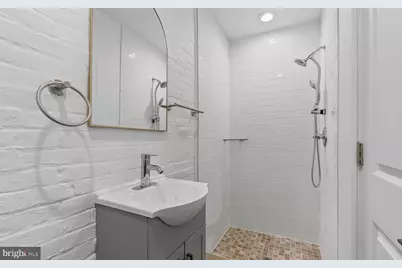 1928 E Cumberland Street #UNIT 1R, Philadelphia, PA 19125 - Photo 13