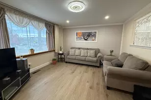 10202 Albemarle Ln, Philadelphia, PA 19114 - Photo 9