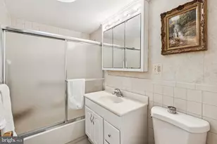 2401 Pennsylvania Ave, Philadelphia, PA 19130 - Photo 15