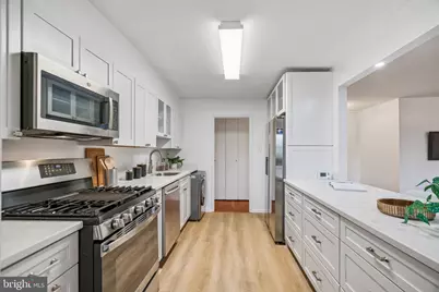2401 Pennsylvania Avenue #3B21, Philadelphia, PA 19130 - Photo 7