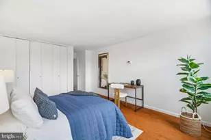 2401 Pennsylvania Ave, Philadelphia, PA 19130 - Photo 17