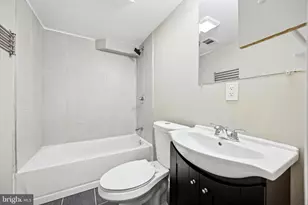 2439 N College Ave, Philadelphia, PA 19121 - Photo 15