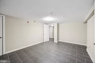 2439 N College Ave, Philadelphia, PA 19121 - Photo 13