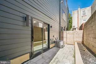 706 Latona St, Philadelphia, PA 19147 - Photo 27