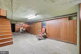 1012 E Moyamensing Ave, Philadelphia, PA 19147 - Photo 29