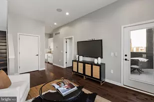 3200 Parkview Walk, Philadelphia, PA 19125 - Photo 19