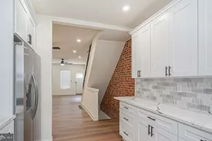 2031 S Cleveland St, Philadelphia, PA 19145 - Photo 9