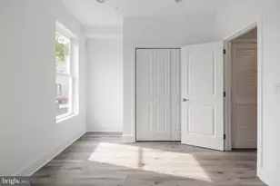 2032 E Susquehanna Ave, Philadelphia, PA 19125 - Photo 11