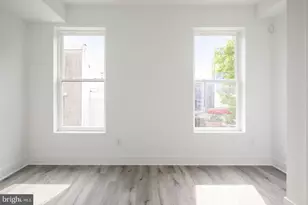 2032 E Susquehanna Ave, Philadelphia, PA 19125 - Photo 7