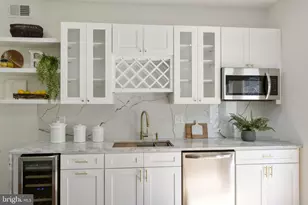 2030 Tasker St, Philadelphia, PA 19145 - Photo 15