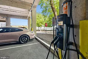 901 N Penn St, Philadelphia, PA 19123 - Photo 41