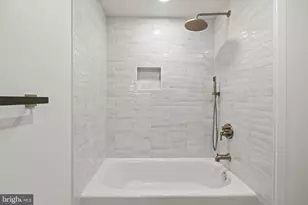 919 Dudley St, Philadelphia, PA 19148 - Photo 15