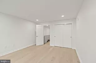 919 Dudley St, Philadelphia, PA 19148 - Photo 17