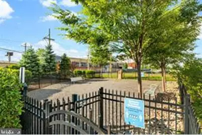 901 N Penn Street #R903, Philadelphia, PA 19123 - Photo 17