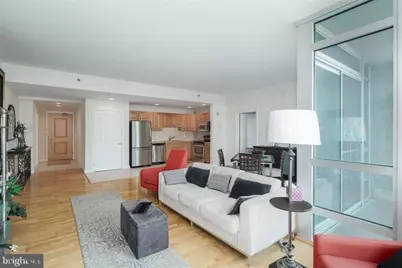 901 N Penn Street #R903, Philadelphia, PA 19123 - Photo 3