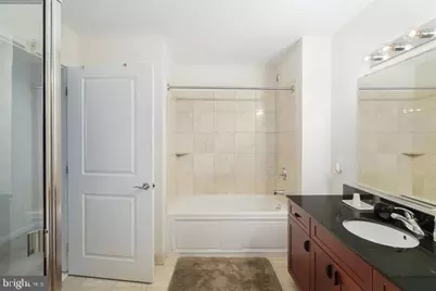 901 N Penn Street #R903, Philadelphia, PA 19123 - Photo 9