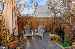 2541 Coral St, Philadelphia, PA 19125 - Photo 15