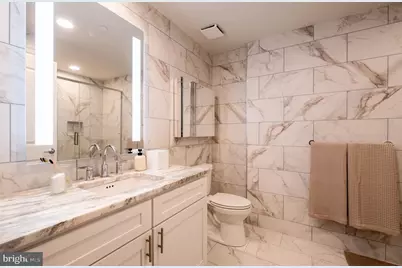 2301 John F Kennedy Boulevard #106, Philadelphia, PA 19103 - Photo 11