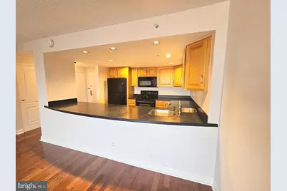 2001 Hamilton Street #925, Philadelphia, PA 19130 - Photo 5