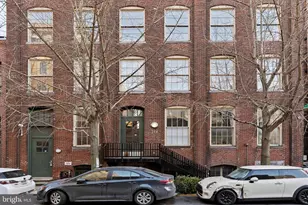 214 New St, Philadelphia, PA 19106 - Photo 3