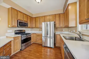 300 Tyler Ct, Philadelphia, PA 19111 - Photo 9