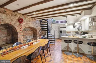 131 Pine St, Philadelphia, PA 19106 - Photo 13