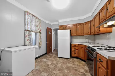 3319 N Sydenham Street, Philadelphia, PA 19140 - Photo 9