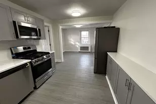 6388 Martins Mill Rd, Philadelphia, PA 19111 - Photo 3