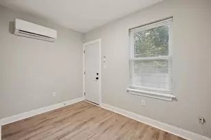 1236 W Airdrie St, Philadelphia, PA 19140 - Photo 5