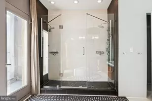 2249 Fitzwater St, Philadelphia, PA 19146 - Photo 17