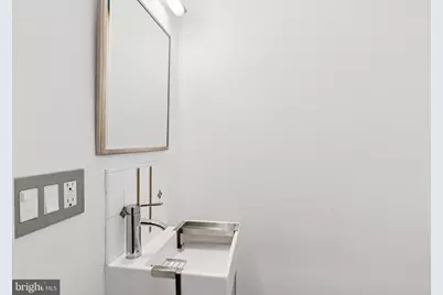 2249 Fitzwater Street, Philadelphia, PA 19146 - Photo 9