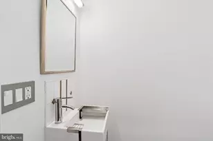 2249 Fitzwater St, Philadelphia, PA 19146 - Photo 9