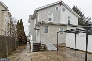 7333 Lawndale Ave, Philadelphia, PA 19111 - Photo 5