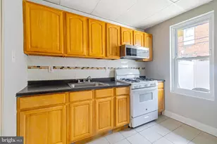 1528 S Hollywood St, Philadelphia, PA 19146 - Photo 19